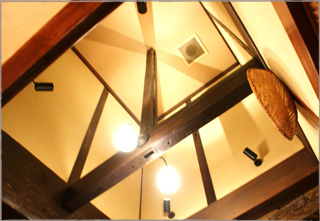 東大阪 山びこ 店内